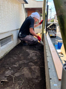 東京都中野区 植え込み 施工中