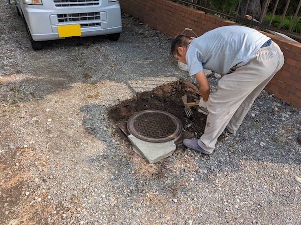 杉並区M様邸コンクリート撤去整地