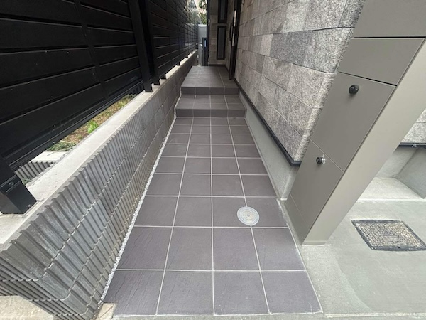 中野区U様邸外構施工後アプローチ