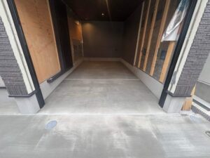 中野区U様邸外構施工後ガレージ２