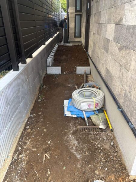 中野区U様邸玄関アプローチ2