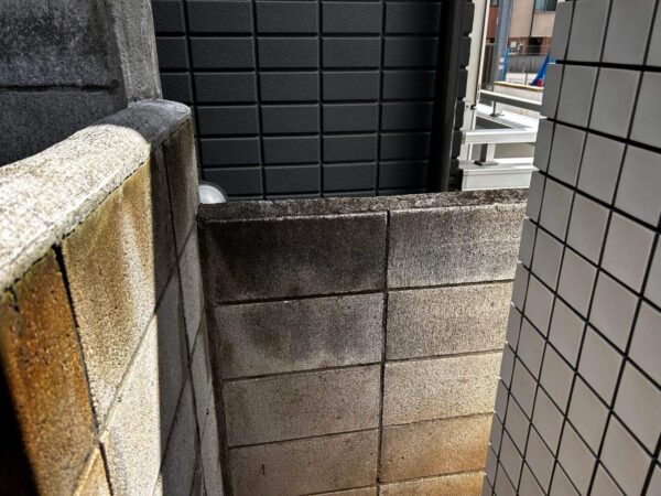 中野区Y様邸通り抜けされてしまう隙間