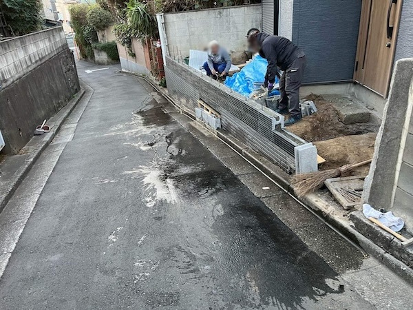 世田谷区K様邸ブロック施工中1