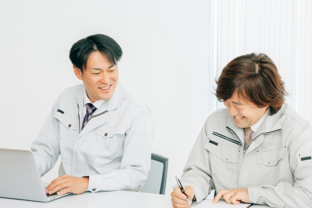 当社の先輩社員も交えての面接です!