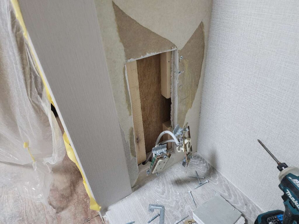 東京都世田谷区-I様邸-施工中コンセント