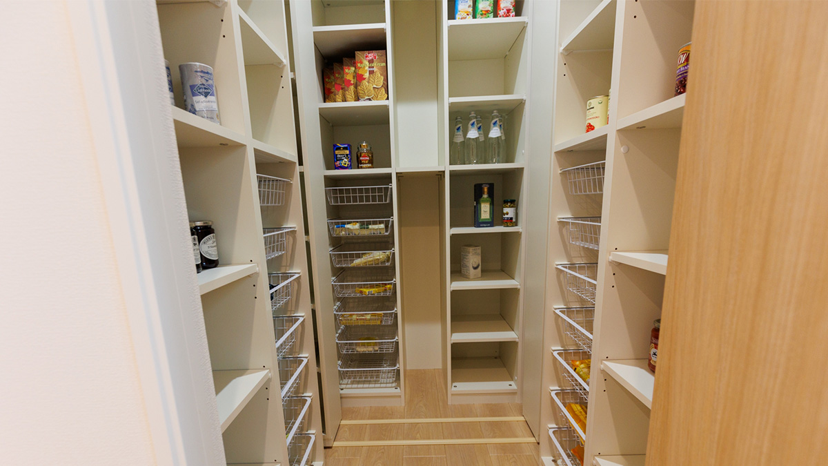 東京都中野区キッチンパントリー食品庫リフォーム｜水まわり工事で収納力3倍アップの完全ガイド