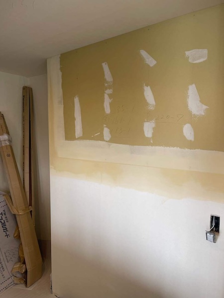 世田谷区T様邸施工中キッチン壁