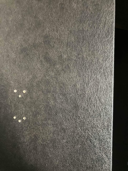 世田谷区T様邸施工前建具の穴