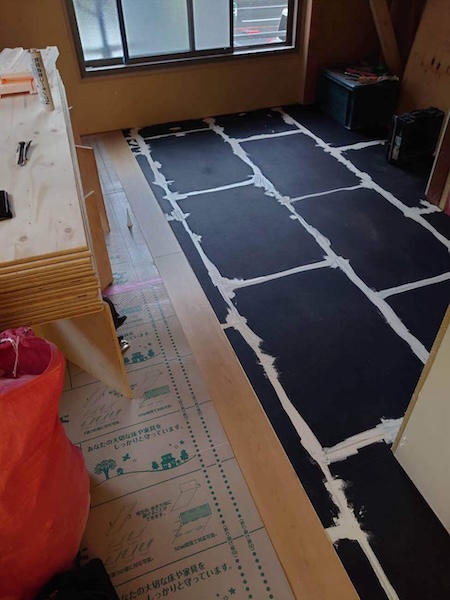 世田谷区T様所有アパート施工中床2