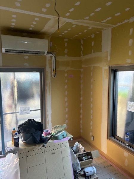 世田谷区T様所有アパートボード施工中