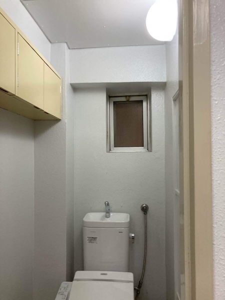 I様邸施工前トイレ