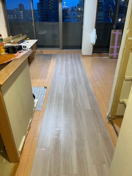 中野区N様マンションフローリング施工中