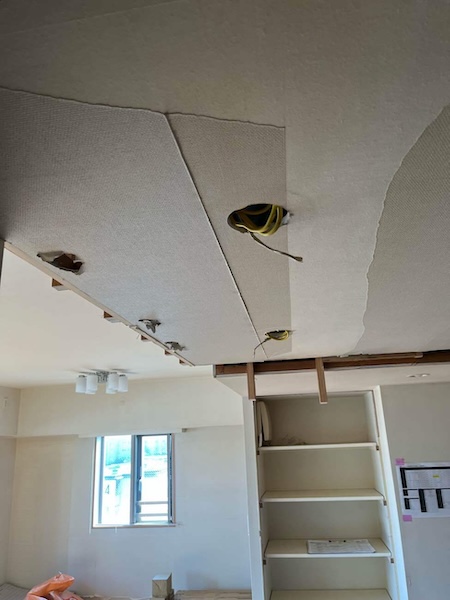 中野区N様マンション既存設備撤去中の様子3