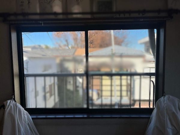 世田谷区S様邸施工前 2階奥洋室北側窓