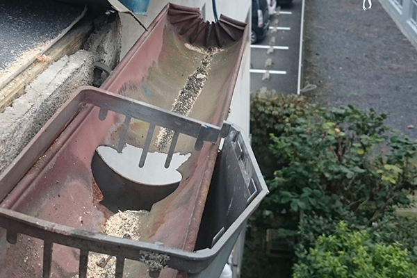 雨どい工事（修理・交換）についての工事内容と費用 | 中野区の雨漏り 