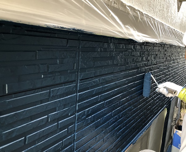 東京都世田谷区　外壁塗装　施工方法　ローラー工法の理由　塗料について (2)