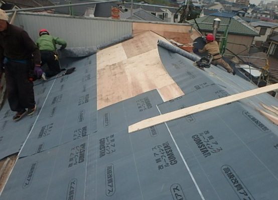 東京都中野区　屋根葺き直し　瓦屋根からガルバリウム鋼板に3