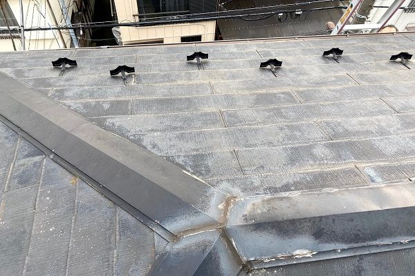 東京都杉並区　屋根カバー工法工事　ガルバリウム鋼板 (2)