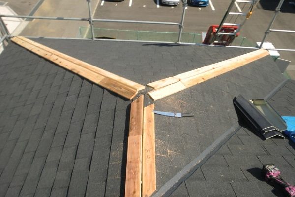 東京都杉並区　屋根カバー工法(重ね葺き工事)　アルマシングル屋根 (3)