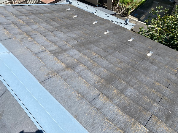 東京都杉並区　屋根カバー工法(重ね葺き工事)・コーキング工事　屋根材の劣化　屋根のリフォーム方法 (2)
