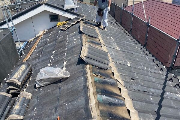東京都足立区　M様邸　屋根葺き替え工事　既存屋根材撤去　近隣への配慮について (6)