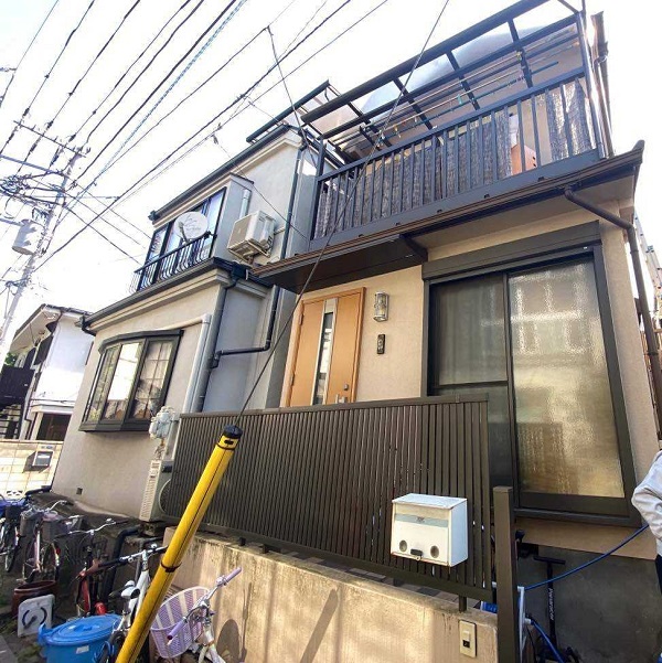 東京都北区　N様邸　雨漏り補修・屋根重ね葺き工事・外壁塗装　散水試　験施工前の状態 (13)