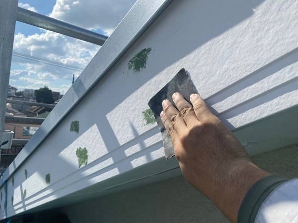 東京都世田谷区　Y様邸　屋根塗装・外壁塗装　破風板、屋上パラペット (1)