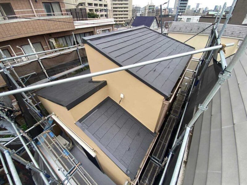 東京都港区　Y様邸　塗装工事は外壁と屋根のセットがお得！