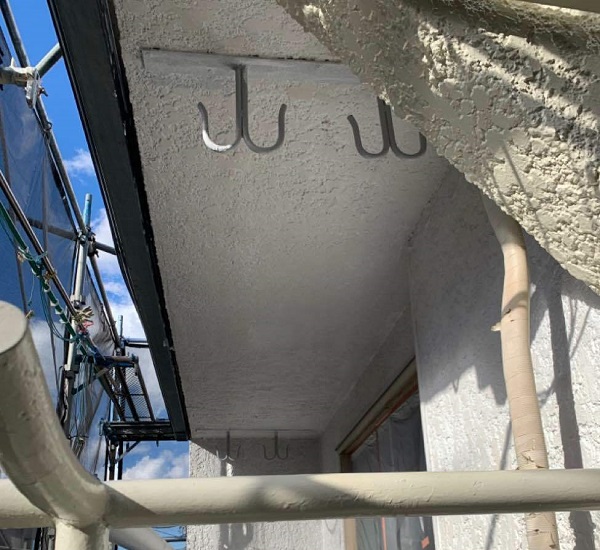 【施工中】東京都渋谷区・H様邸｜屋根カバー工法・外壁塗装 (1)