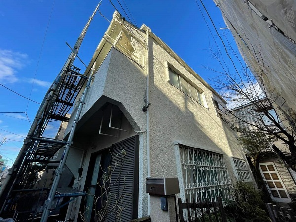 【施工中】東京都渋谷区・H様邸｜屋根カバー工法・外壁塗装 (2)