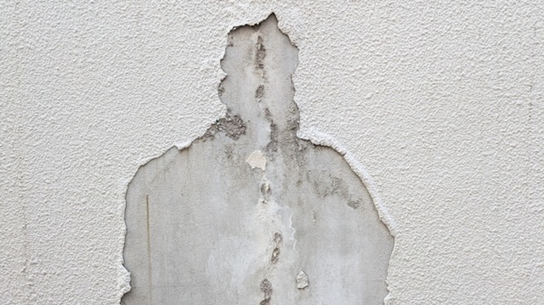 雨どいのポタポタ音が気になる!放置していい?その原因と対処法-外壁-劣化