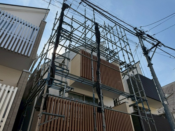 東京都中野区・H様邸|シーリング工事を含む外壁塗装・屋根塗装で耐久性アップ_完工 (2)