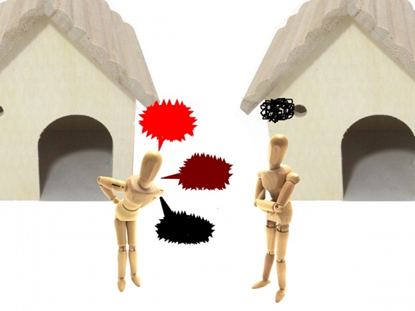 外壁塗装で起こりやすい近隣トラブルとは?よくある事例と予防策を紹介-近隣トラブル