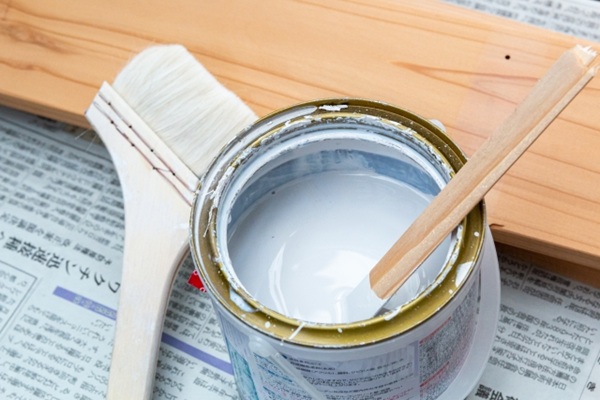 外壁塗装で「白」を選ぶなら必読!後悔しないための注意点と対策-塗料