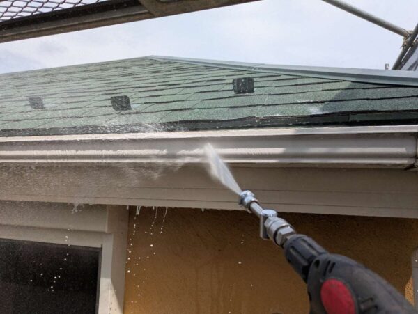 世田谷区R様邸高圧洗浄1