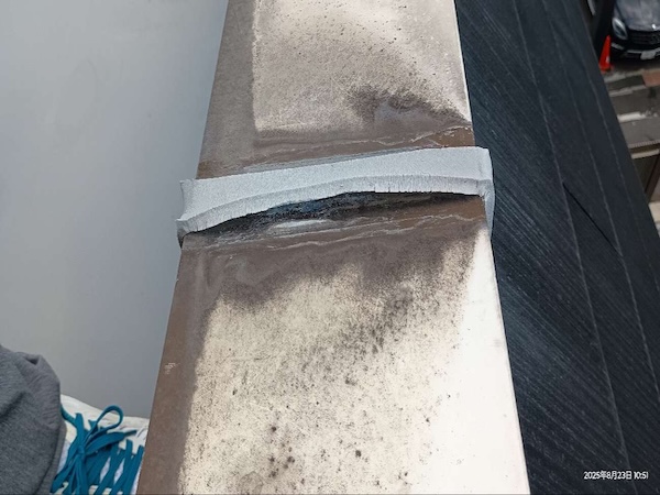 世田谷区K様所有物件施工前_屋上笠木