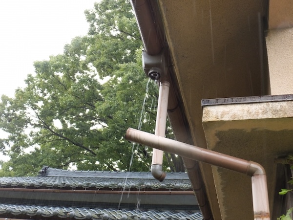 雨どい 外れた